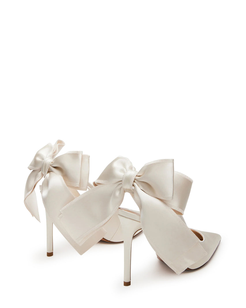 Teacup Pump IVORY SATIN